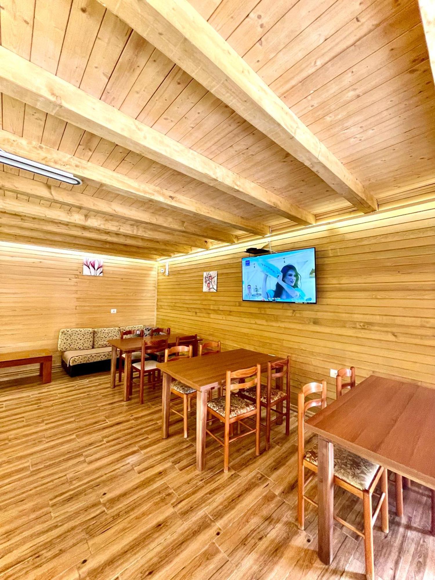 فالبني Lazer Cardaku Guesthouse المظهر الخارجي الصورة