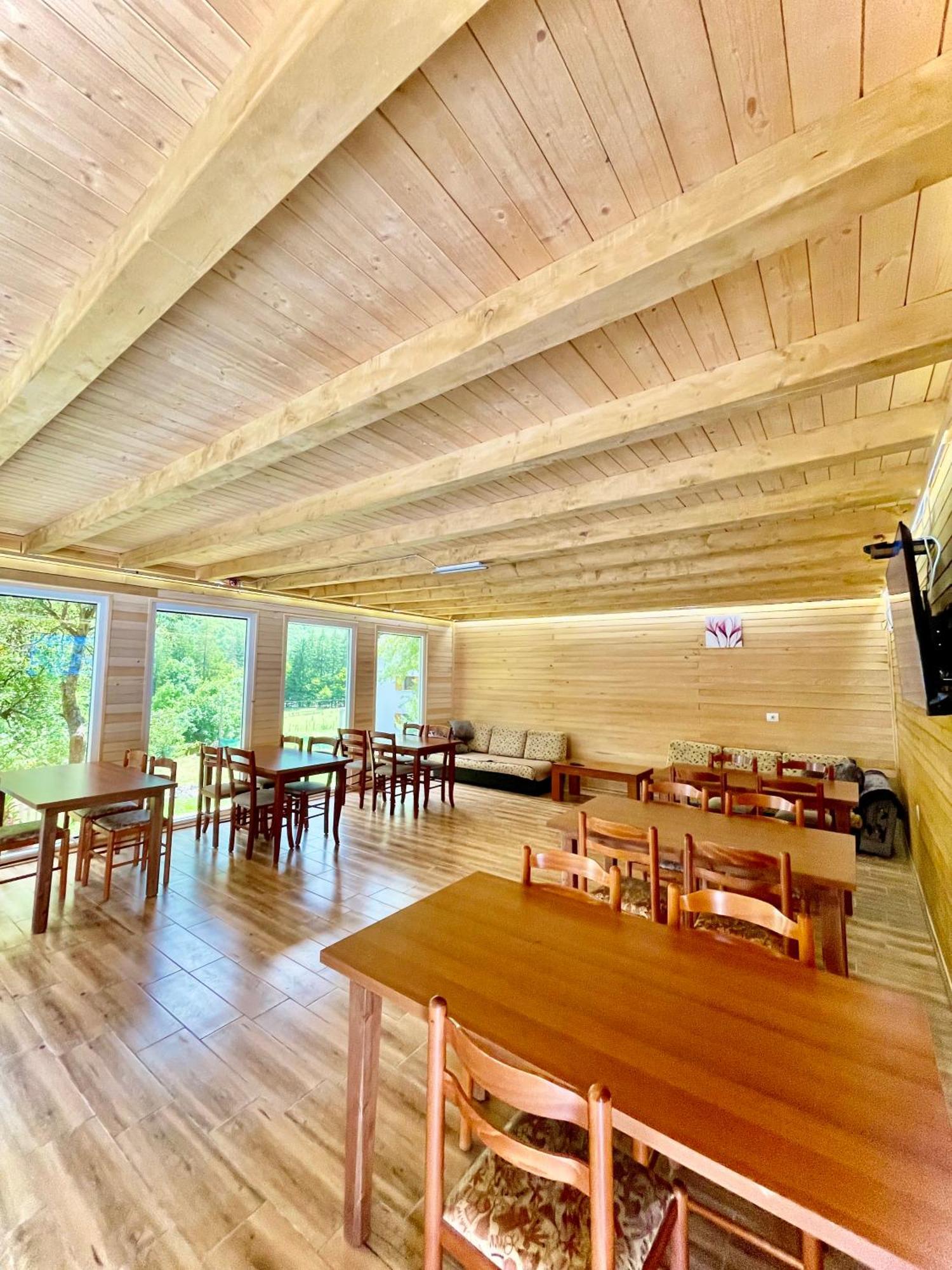 فالبني Lazer Cardaku Guesthouse المظهر الخارجي الصورة